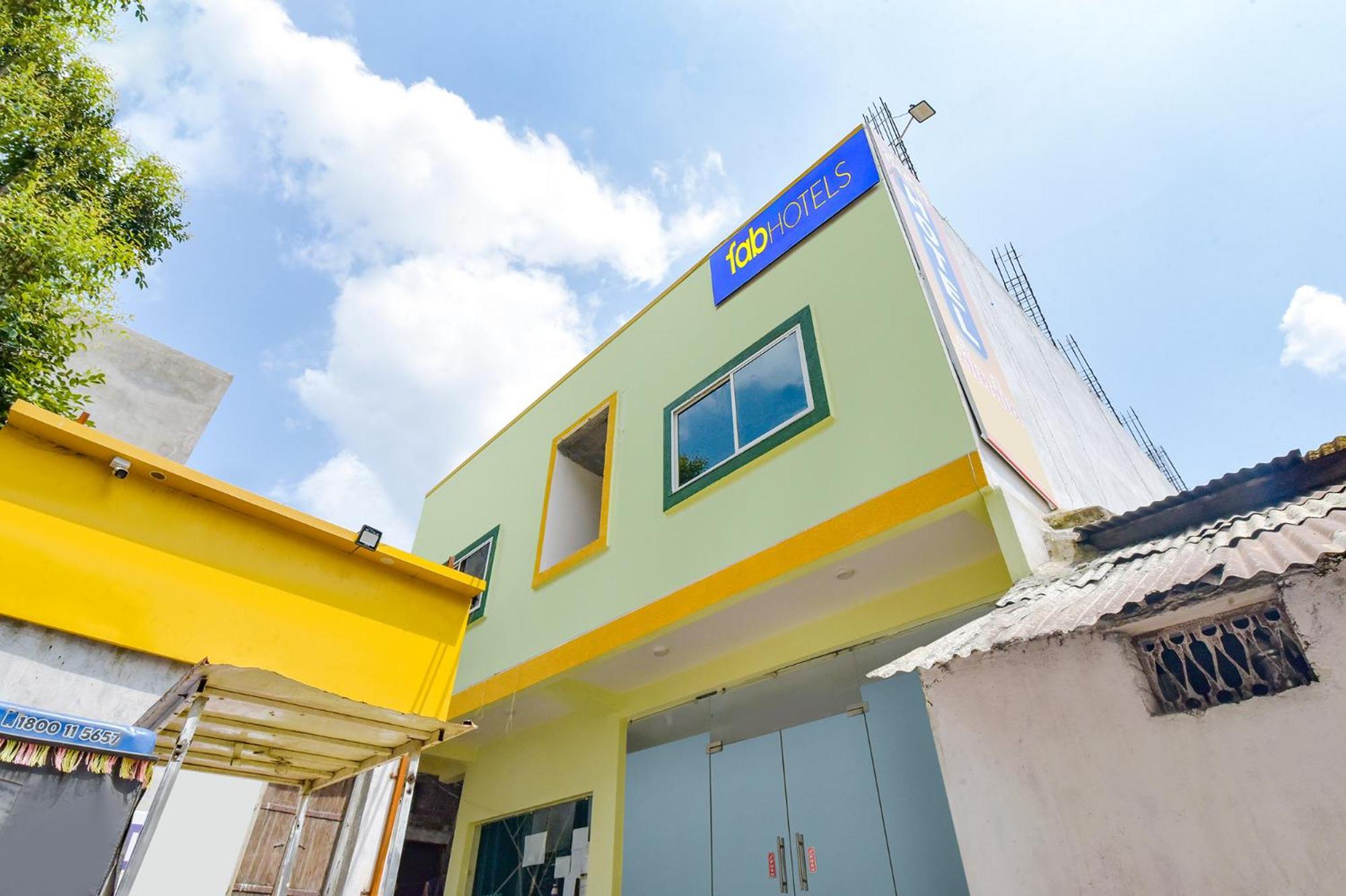 Fabhotel Somnath 乌贾因 外观 照片