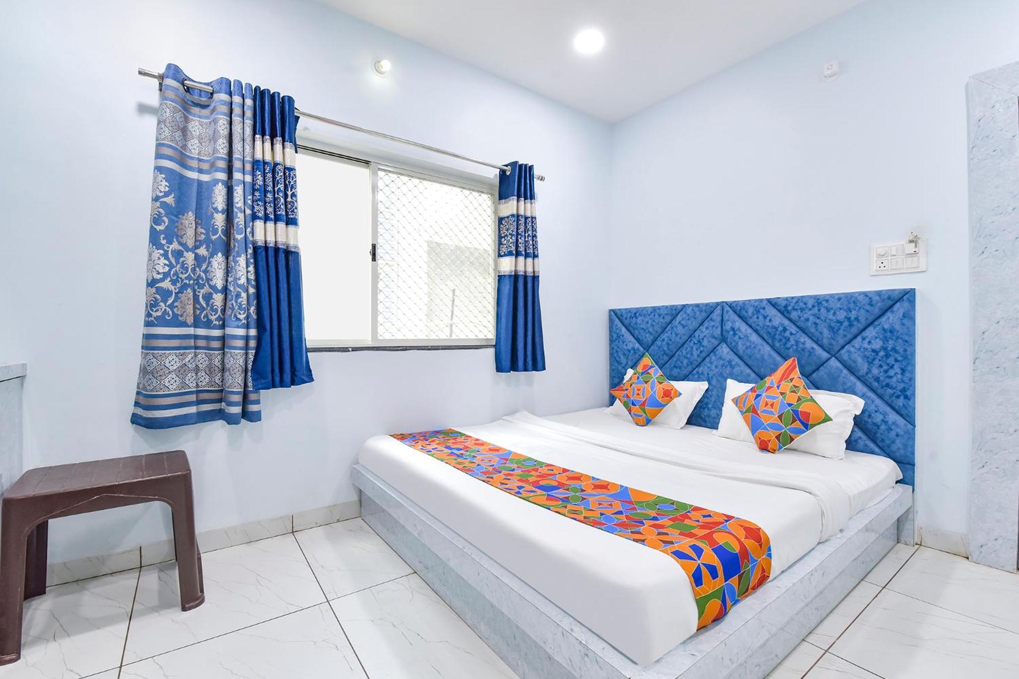 Fabhotel Somnath 乌贾因 外观 照片